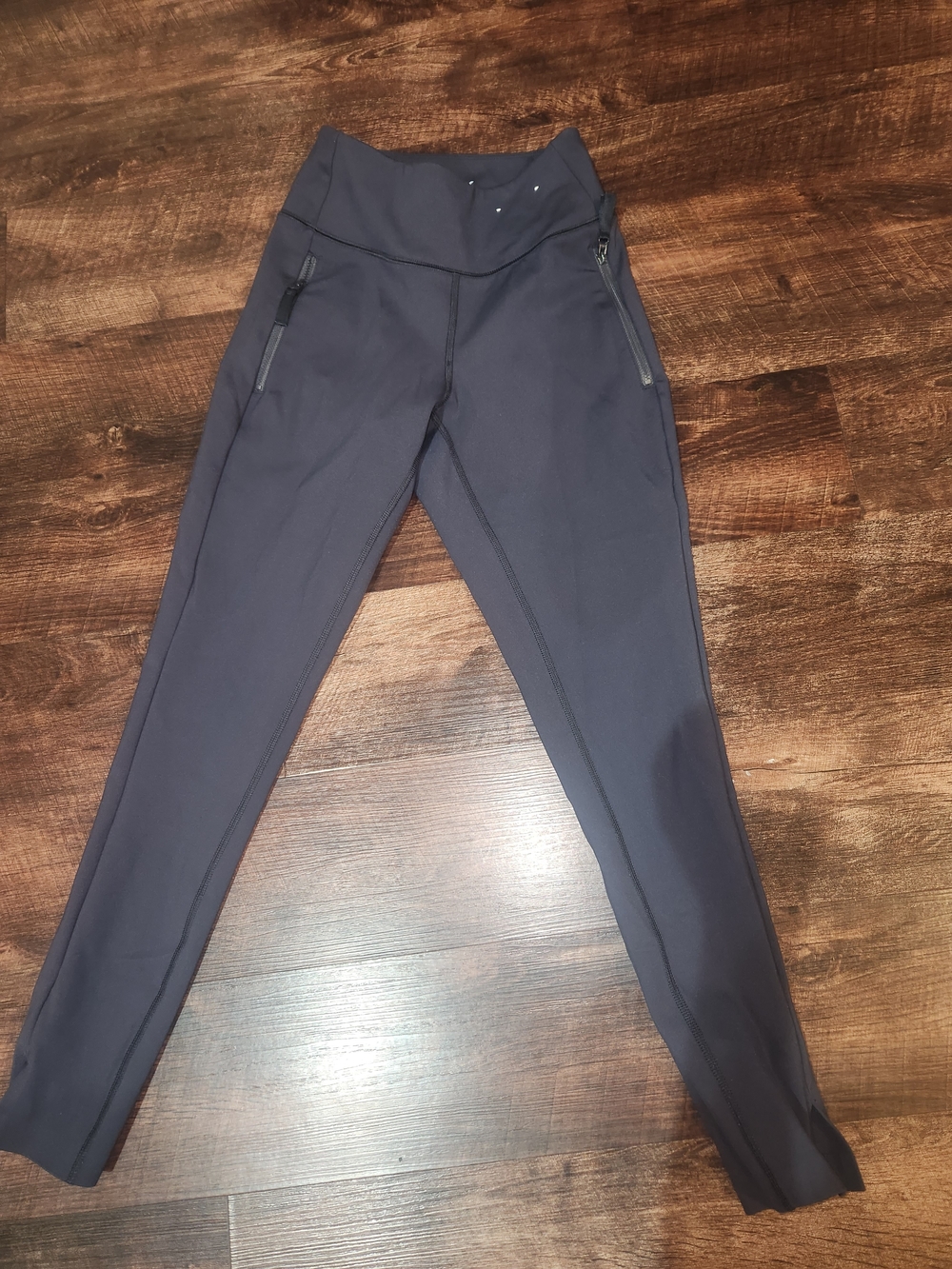 High-Waist Athletic Leggings in Dark Charcoal